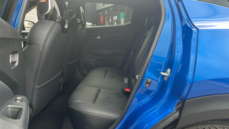 Nissan Juke 1.0 DiG-T Tekna 5dr DCT Petrol Hatchback